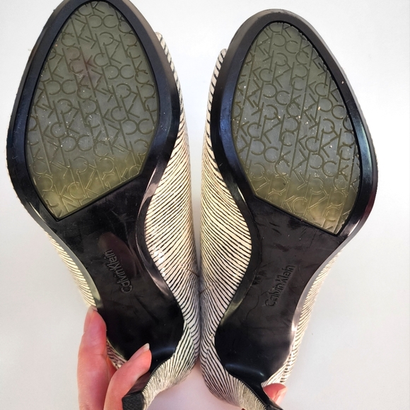 Calvin Klein Heels Size 8.5 - Picture 8 of 15